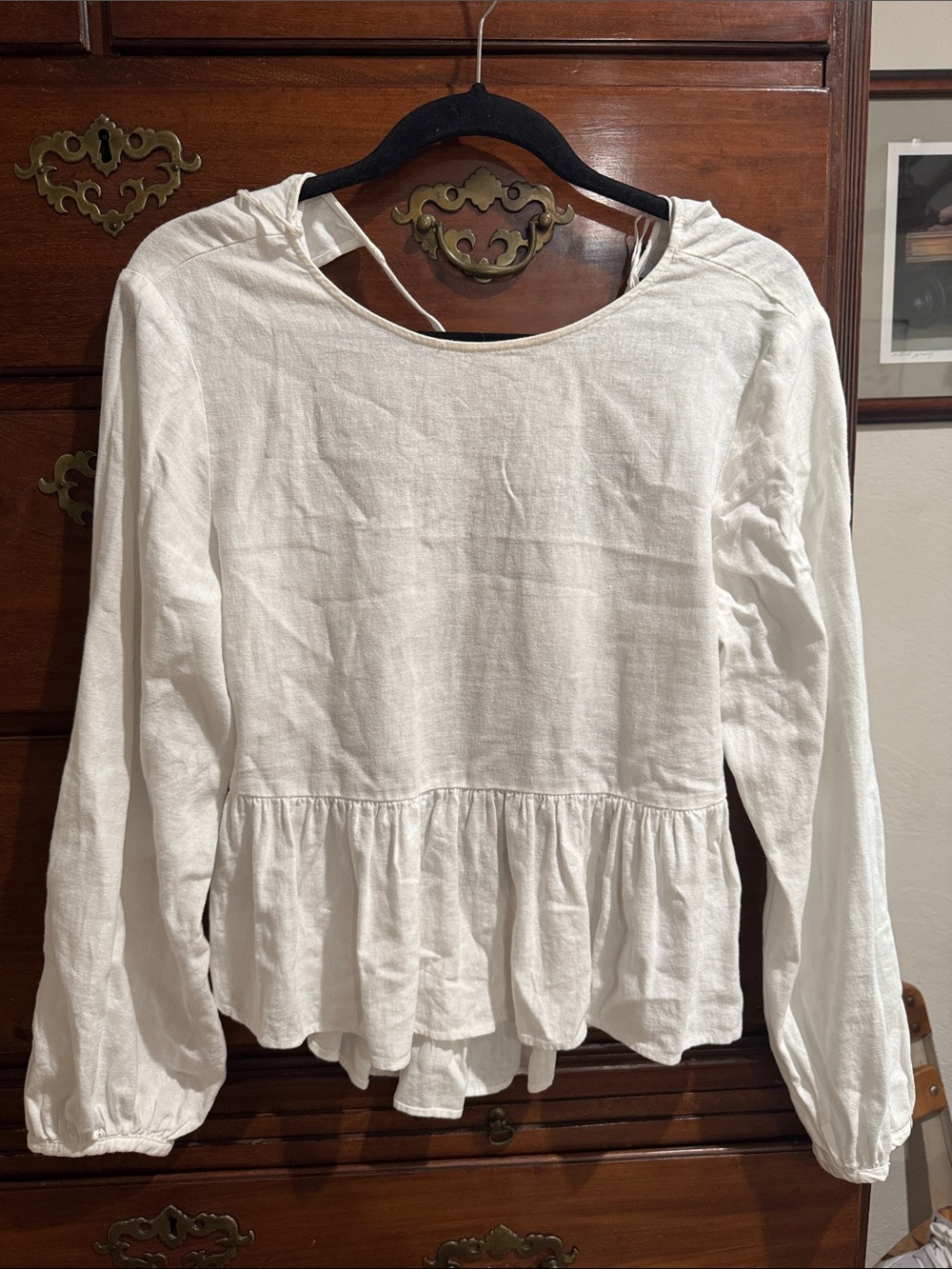 Zara Women’s White Peplum Long-Sleeve Top